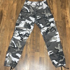 Women’s Camouflage Pants